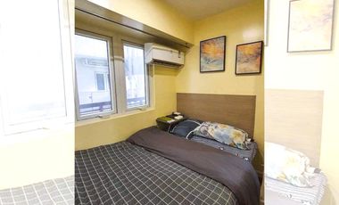 FOR SALE -4BR UNIT IN VICTORIA DE MAKATI