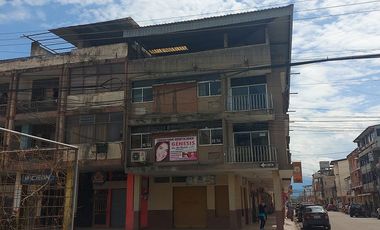 EN PASAJE PLENO CASCO COMERCIAL SE VENDE EXCELENTE EDIFICIO RENTERO CON LOCALES, OFICINAS Y DEPARTAMENTOS, TIENE TERRAZA PARA PROYECCION DE CONSTRUCCI