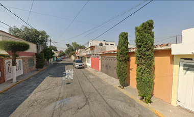 Venta de Casa en Villas de las Flores Coacalco Recuperacion Bancaria