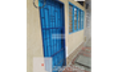 VENTA CASA  DOS PISOS ESQUINERA CON LOCALES BARRIO ALAMEDA