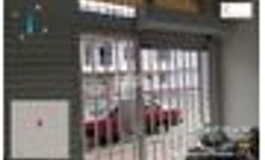 VENTA CASA  DOS PISOS ESQUINERA CON LOCALES BARRIO ALAMEDA