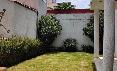 R308 Residencia en venta 5 recámaras Club Campestre Morelia