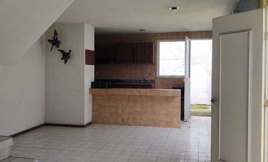 R308 Residencia en venta 5 recámaras Club Campestre Morelia