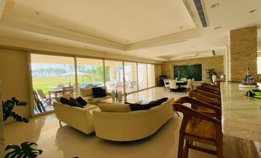 VENTA DE HERMOSA VILLA EN RESIDENCIAL TRES VIDAS ACAPULCO
