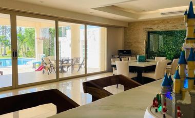 VENTA DE HERMOSA VILLA EN RESIDENCIAL TRES VIDAS ACAPULCO