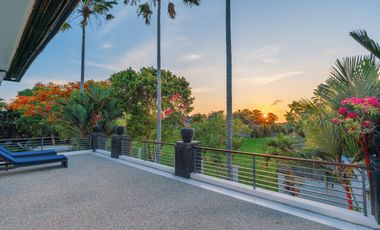 For Freehold Great Villa with the huge land in Umalas