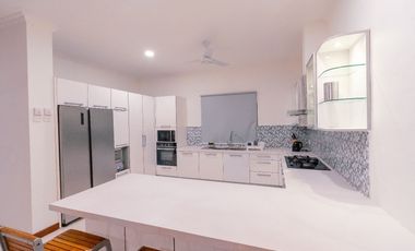 For Freehold Great Villa with the huge land in Umalas