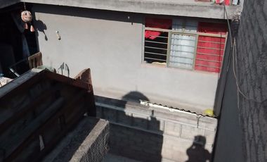 Propiedad en Venta, 5 departamentos a 10 Min. Metro Constitucuion