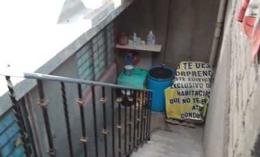 Propiedad en Venta, 5 departamentos a 10 Min. Metro Constitucuion