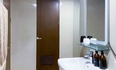 Furnished 1 Bedroom Condo for Rent in 38 Park Avenue