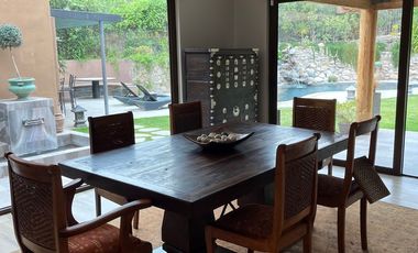 MARAVILLOSA CASA EN LOS BOSQUES DE CHICUREO, IMPERDIBLE OPORTUNIDAD
