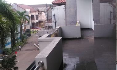 House in the elite area of Bandung city, strategic location on Jalan Babakan Ciparay
