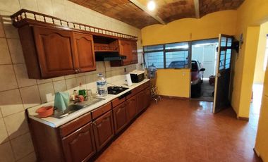 Casa con 4 recamaras 2 baños cochera techada en El Arenal
