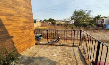 Casa con 4 recamaras 2 baños cochera techada en El Arenal