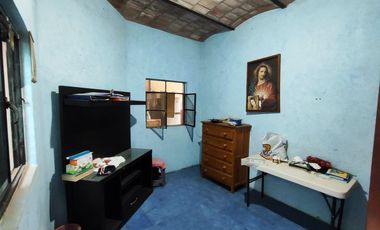 Casa con 4 recamaras 2 baños cochera techada en El Arenal