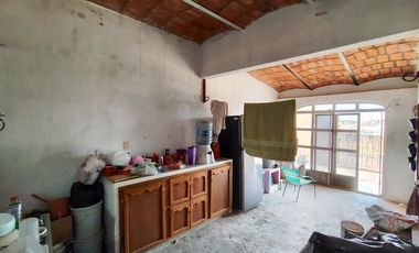 Casa con 4 recamaras 2 baños cochera techada en El Arenal