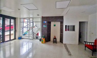 VENTA DE EDIFICIO UBICADO EN EL SECTOR PALERMO DE LA CIUDAD DE MANIZALES