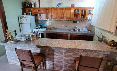 Pallatanga, Venta de Excelente Finca con Casa de Campo y Variada Plantación 1 Ha