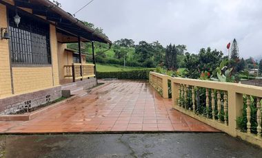 Pallatanga, Venta de Excelente Finca con Casa de Campo y Variada Plantación 1 Ha