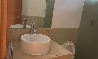 RENTA DEPARTAMENTO AMUEBLADO EN CORREGIDORA, LA MEJOR UBICACION