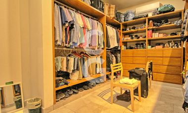 Casa en Venta en Cancun en Residencial Lagos del Sol con Alberca y Jardin