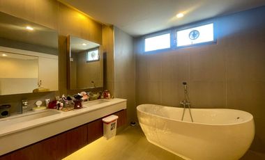 Modern Quality house for sale in community gate near Lanna International School, Hang dong, Chiang Mai.