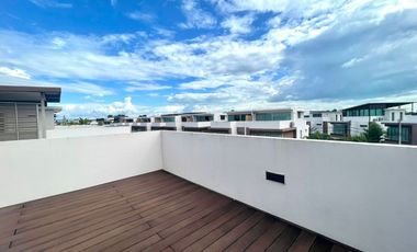 Modern Quality house for sale in community gate near Lanna International School, Hang dong, Chiang Mai.