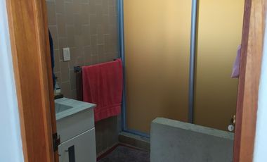 Casa sola de 4 recamaras con alberca  en Burgos Cuernavaca, Temixco, Mor.