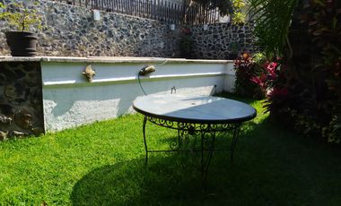 Casa sola de 4 recamaras con alberca  en Burgos Cuernavaca, Temixco, Mor.