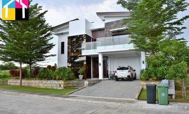 MODERN HOUSE WITH SWIMMING POOL FOR SALE IN LILOAN CEBU