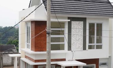 Rumah Hisa Cibinong, Baru 2 LANTAI Harga Murah Mewah Townhouse New Tengah Cibinong Bogor Jual Dijual