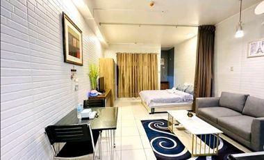 RUSH Sale 1BR Unit in Malate Bayview Mansion Fully Furnish