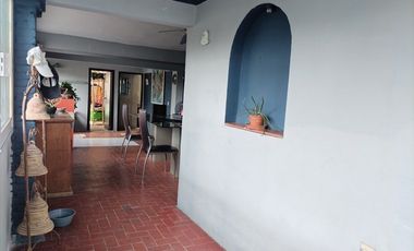 Casa en Fracc. Las Playas, en calle cerrada.