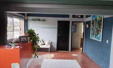 Casa en Fracc. Las Playas, en calle cerrada.