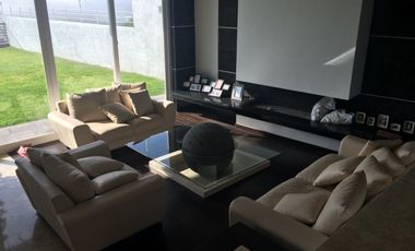 Gran Casa de Lujo en Vista Real