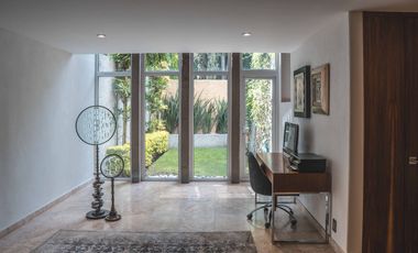 RESIDENCIA EN VENTA EN ZONA LAS ÁNIMAS DENTRO DE FRACCIONAMIENTO