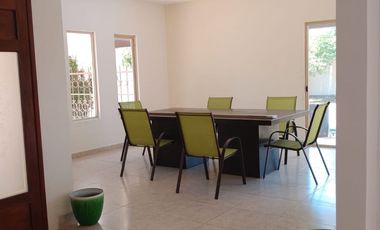 VENDO CASA DE UN PISO