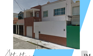 Venta de bonita de casa en Libra, Prado Churubusco