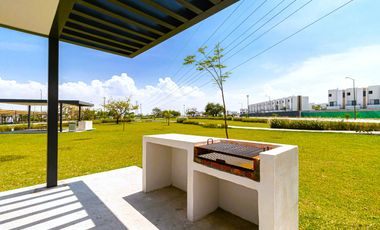 CASA EN VENTA A 10 MIN DEL TEC MONTERREY CAMPUS CUERNAVACA CON ALBERCA Y PALAPA