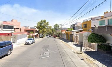 Gran Remate, Casa en Col. Jardines de Satélite, Naucalpan, Edo. Mex.