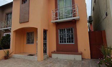 Casa en venta, sector Las Orquideas este, Guayaquil