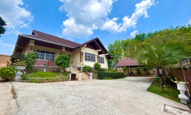 A spacious modern home with a private swimming pool is available for rent in Aonang Krabi.