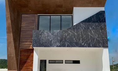 Casa en venta con rooftop en Sonterra Residencial Mazatlan
