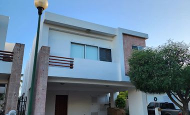 Casa en renta en Las Moras, Puerto Vallarta, cerca de marina vallarta , fluvial y versalles