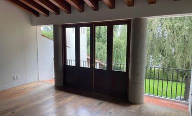 Hermosa Casa en Venta en Club de Golf Los Encinos Lerma