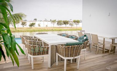 Samborondon, Renta de Hermosa Casa de Estreno 4 Dorm amoblada con Piscina y Vista Al Lago