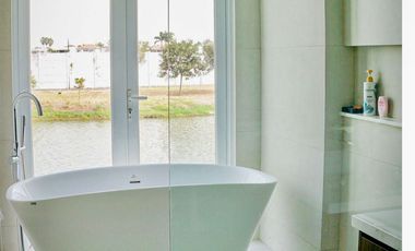 Samborondon, Renta de Hermosa Casa de Estreno 4 Dorm amoblada con Piscina y Vista Al Lago