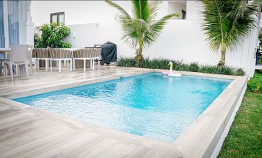 Samborondon, Renta de Hermosa Casa de Estreno 4 Dorm amoblada con Piscina y Vista Al Lago