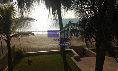 R301 Residencia con playa en venta  4 recamaras Barra de Potosi Zona Zihuatanejo