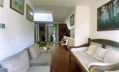 Dijual Rumah Siap Huni di Kebayoran Symphony dekat Club House